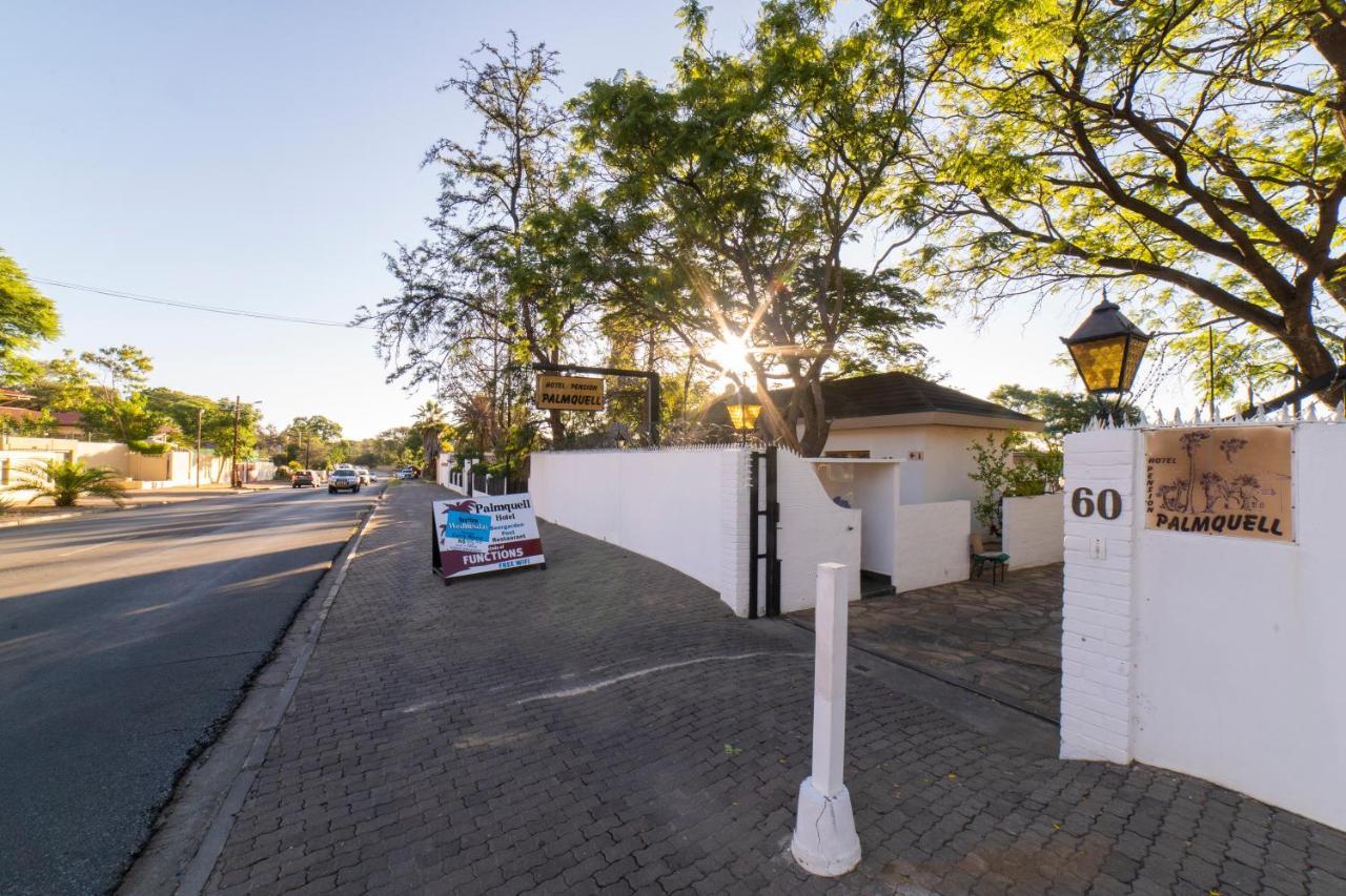 Hotel Pension Palmquell Klein Windhoek Extérieur photo